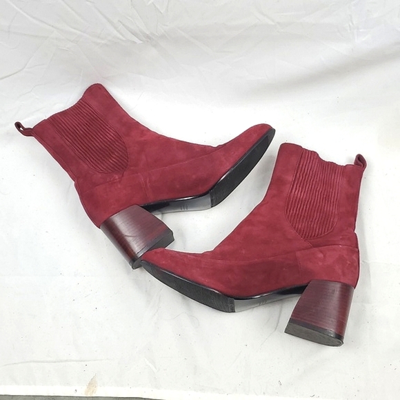 Napoleoni Red Suede Ankle Boot With Chunky Heel - Picture 3 of 11